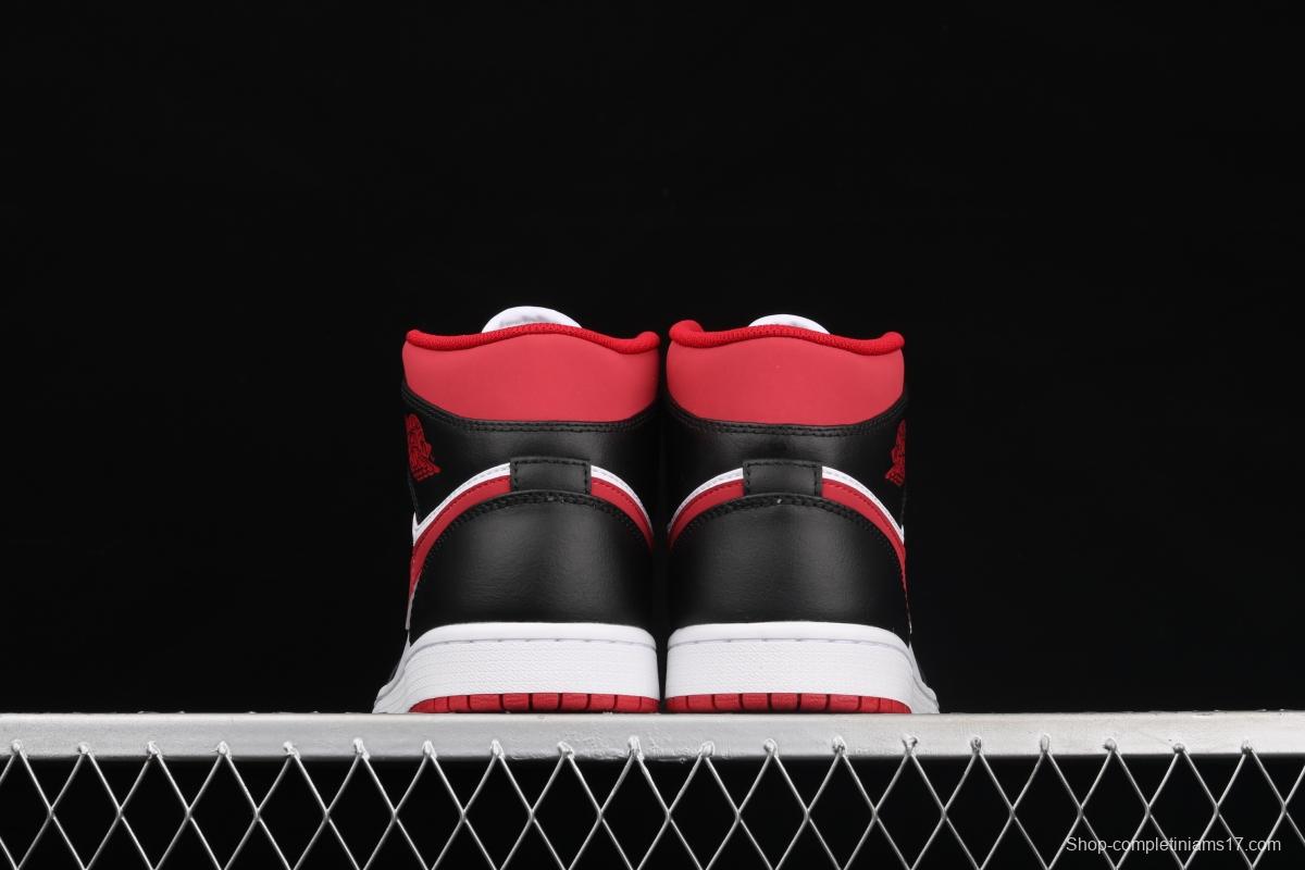 Air Jordan 1 Mid SE black, white and red 554724-122