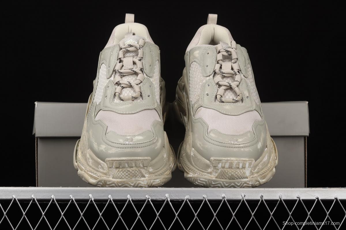 Balenciaga Triple S vintage daddy shoes W2FA19710