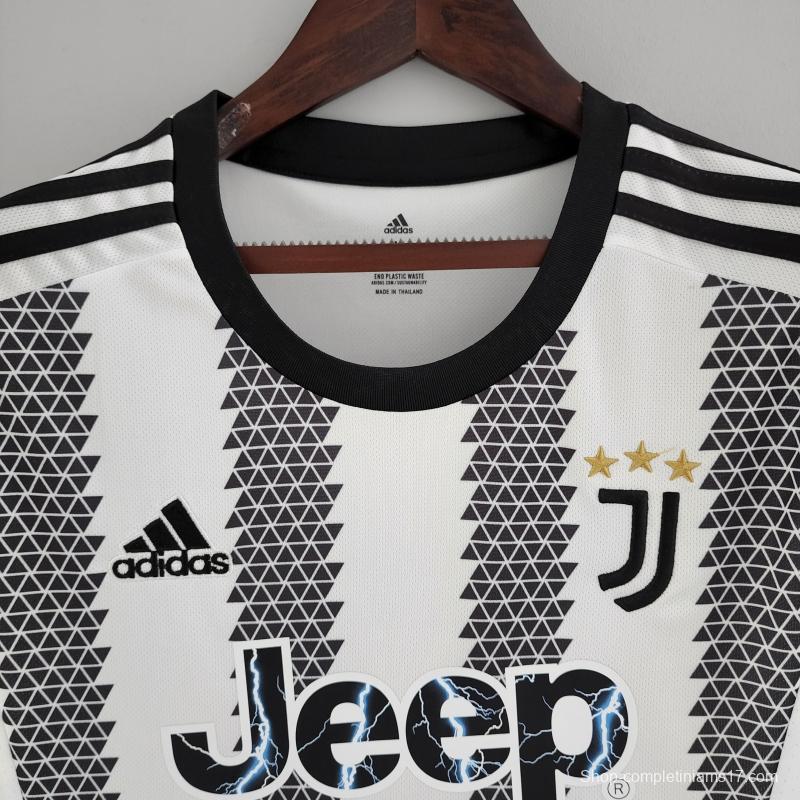 22/23 Juventus Women Home Soccer Jersey