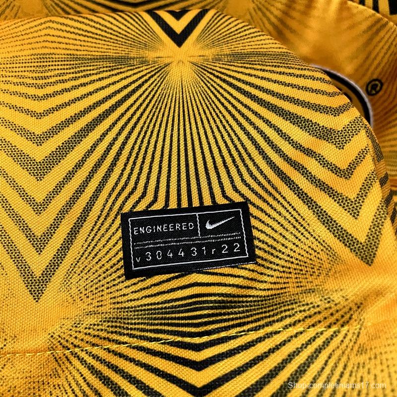 22/23 Kaizer Chiefs Home Soccer Jersey