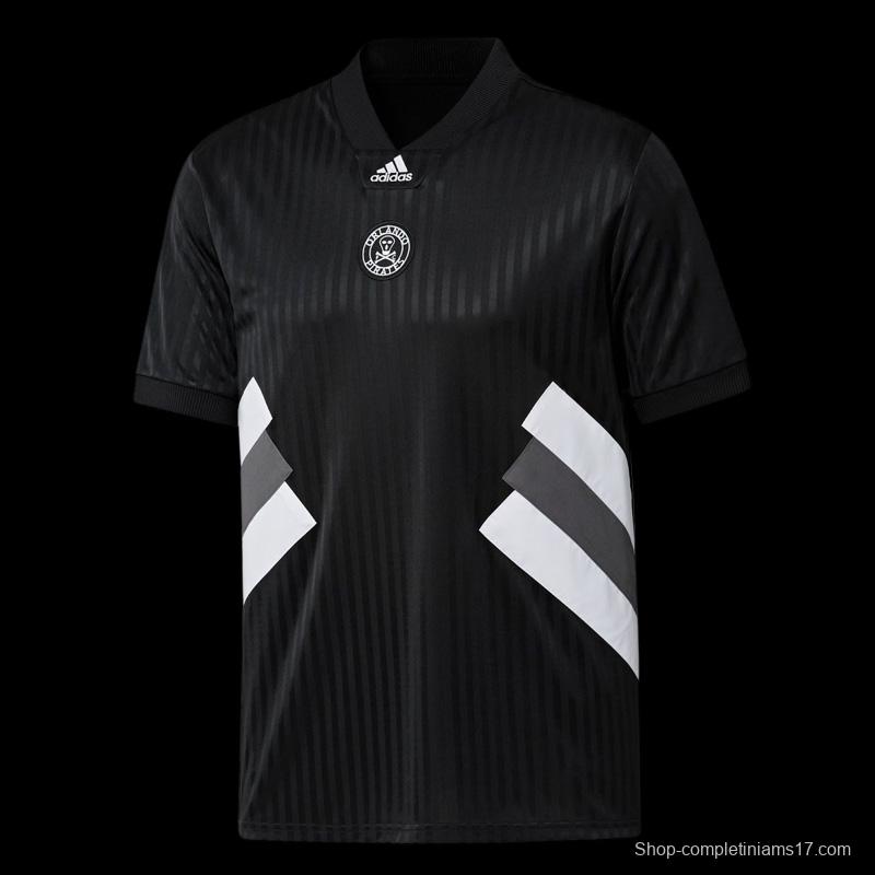 Player Version 22/23 Orlando Pirates Black Icon Remake Jersey