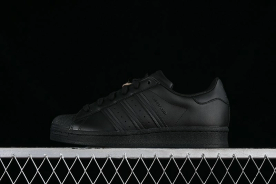 Adidas Superstar EG4957 Classic Shell Toe Casual Sneakers - EG4957