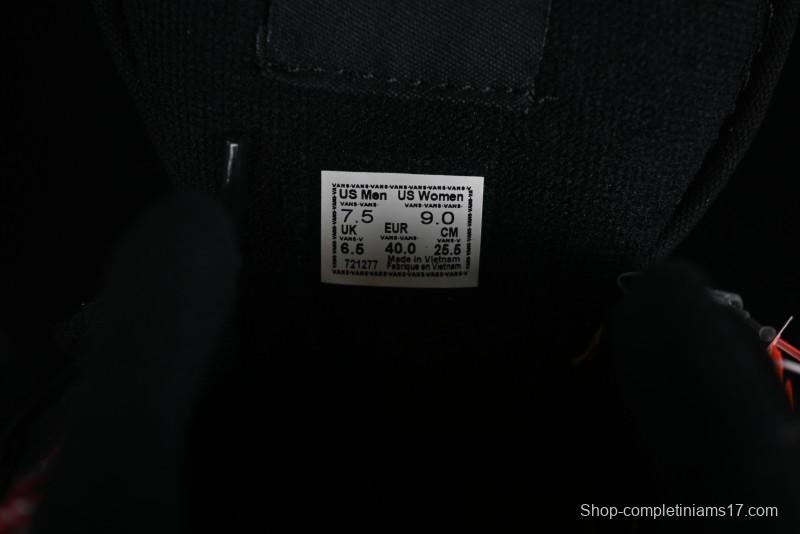 Vans Classics Knu Skool Retro Sneakers with Enlarged Toe and Thickened Trim - VN0009QC3N6