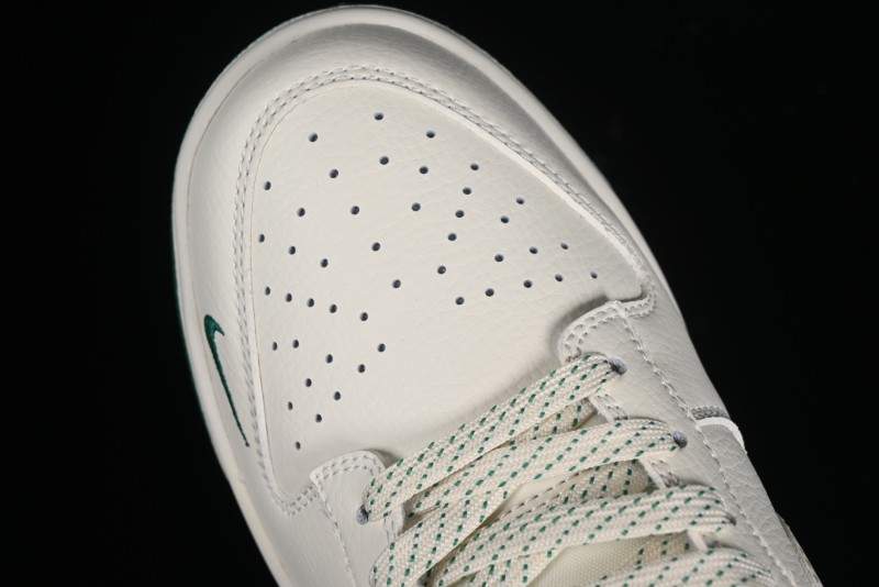 Nike SB Dunk Low BAPE Collaboration Anniversary Edition - XD6188-026