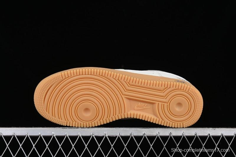 Nike Air Force 1 '07 Low Bugs Bunny Casual Sneakers - XC2351-660