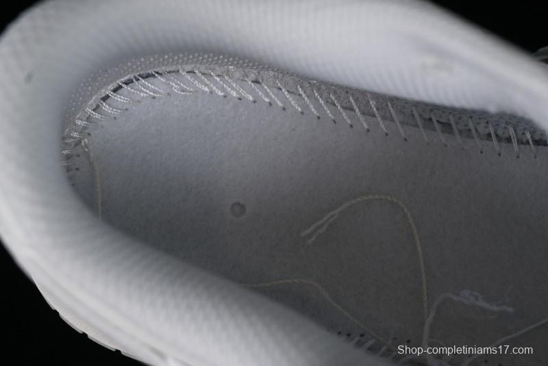 Nike Supreme x Nike SB Dunk Low Casual Skate Shoes in Beige Grey - RM2308-233