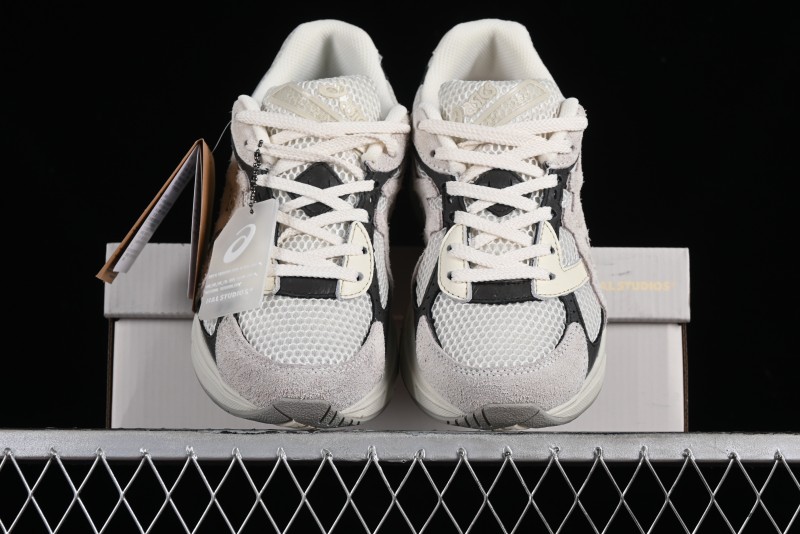 Asics Tiger GEL-1130 Low-Top Retro Running Shoes with GEL Cushioning and Ortholite Insole - 1201A982-200