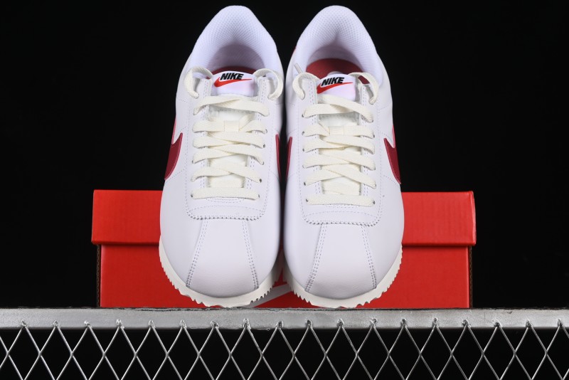 Nike Classic Cortez Leather Retro Running Shoes - DN1791-103