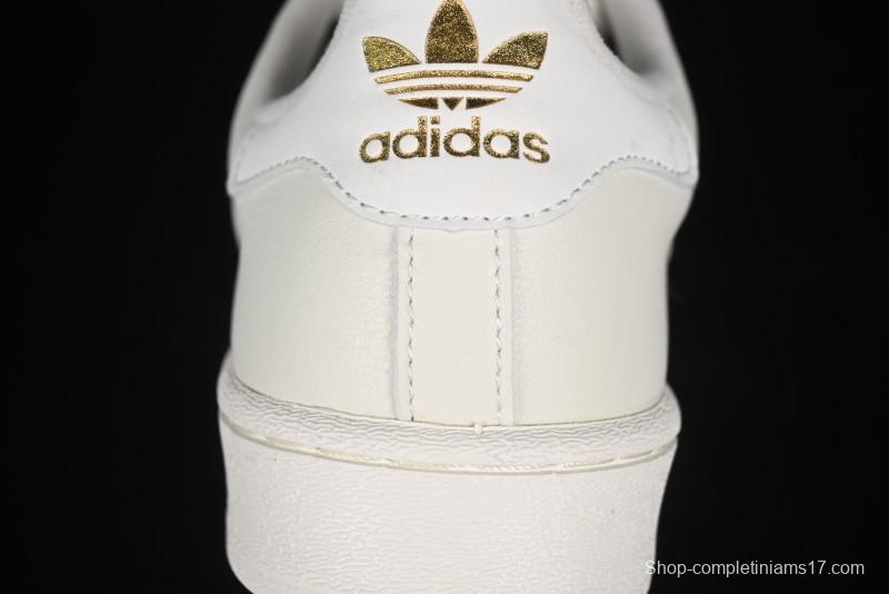 Adidas Superstar HQ6668 Casual Sneakers with Shell Toe Design