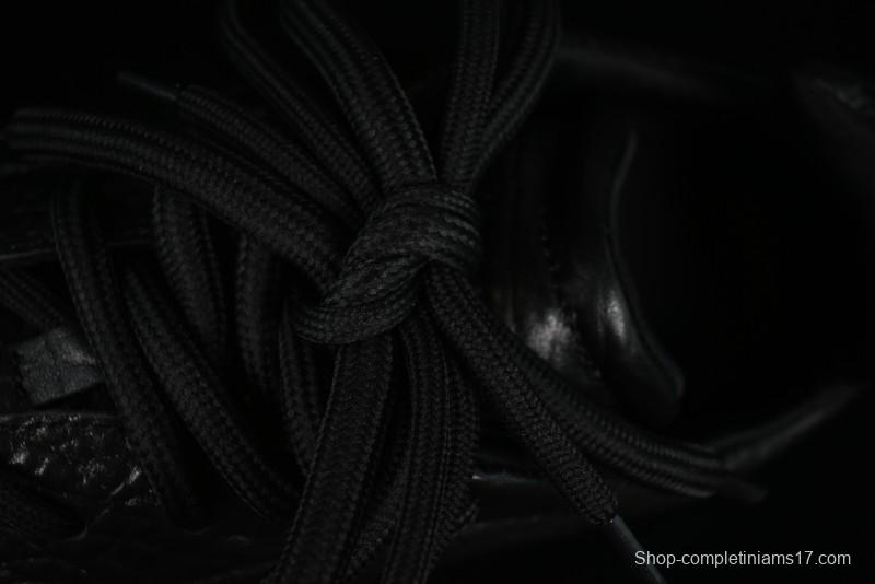 Alexander McQueen Flexion Retro Sneakers in Black with Diamond Grain Calfskin - 8.F6