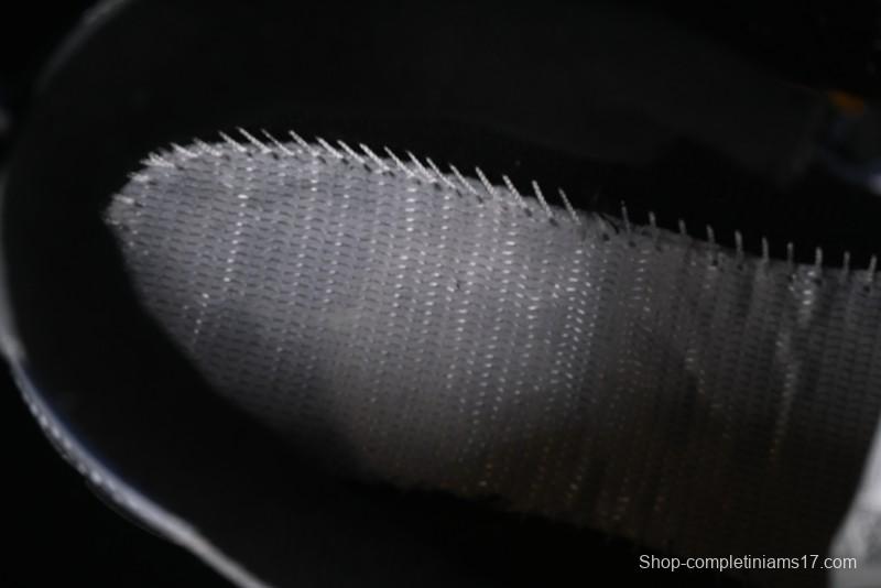 Nike Air Humara Retro Trail Running Shoes with 1990s Outdoor Style - FJ7098-300