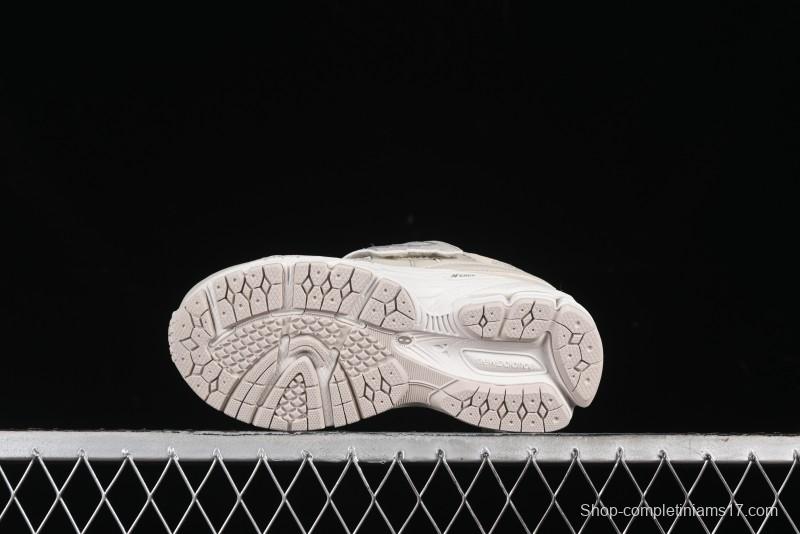 New Balance 2002R Series Hook and Loop Kids Shoes with Fleece Lining - PV2002TM