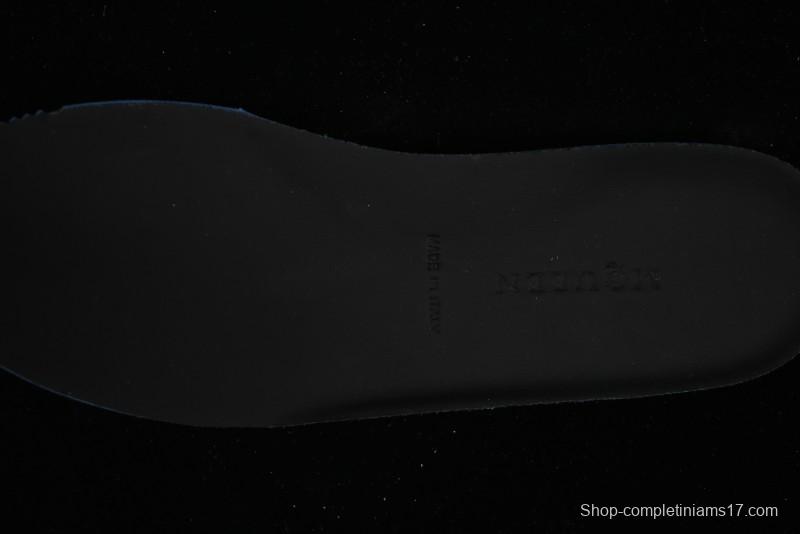 Alexander McQueen Flexion Retro Sneakers in Black with Diamond Grain Calfskin - 8.F6