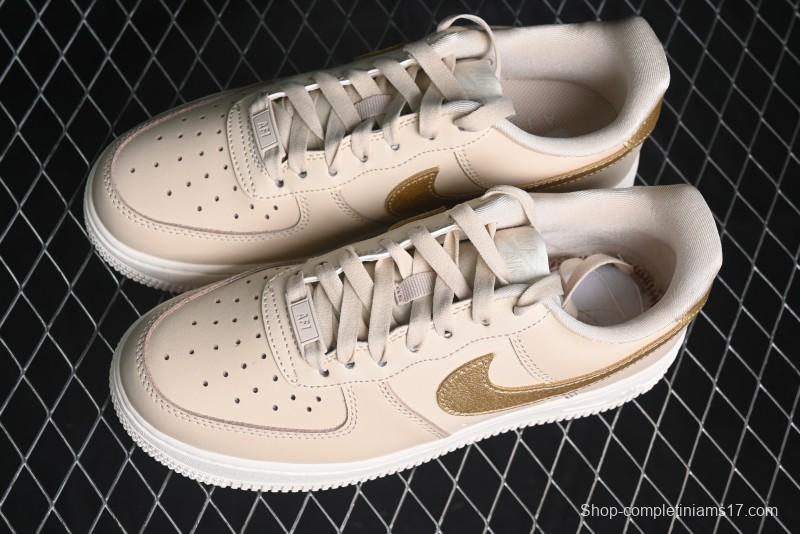 Nike Air Force 1 '07 Low Top Sneakers with Full-Grain Leather and Air Cushion - DQ7569-102