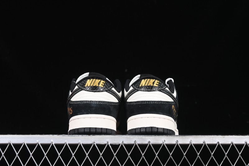 Nike SB Dunk Low Supreme Year of the Snake Limited Edition Black Snake Print Low-Top Casual Sneakers - XS1086-016