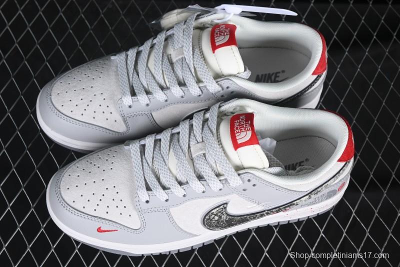 Nike SB Dunk Low The North Face Year of the Snake Collaboration Anniversary Edition Low-Top Casual Sneakers - DM6868-038