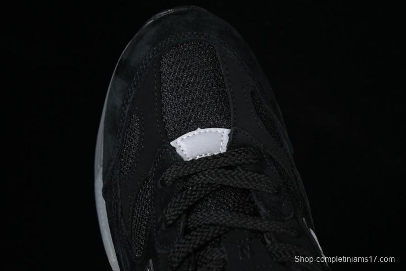 New Balance Made In USA 992 Classic Retro Running Shoes with Superior Cushioning - M992BL