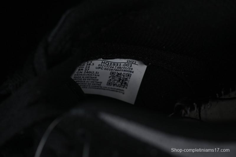 Nike Dunk Low Casual Sneakers in Black-Grey Colorway - HQ1931-001