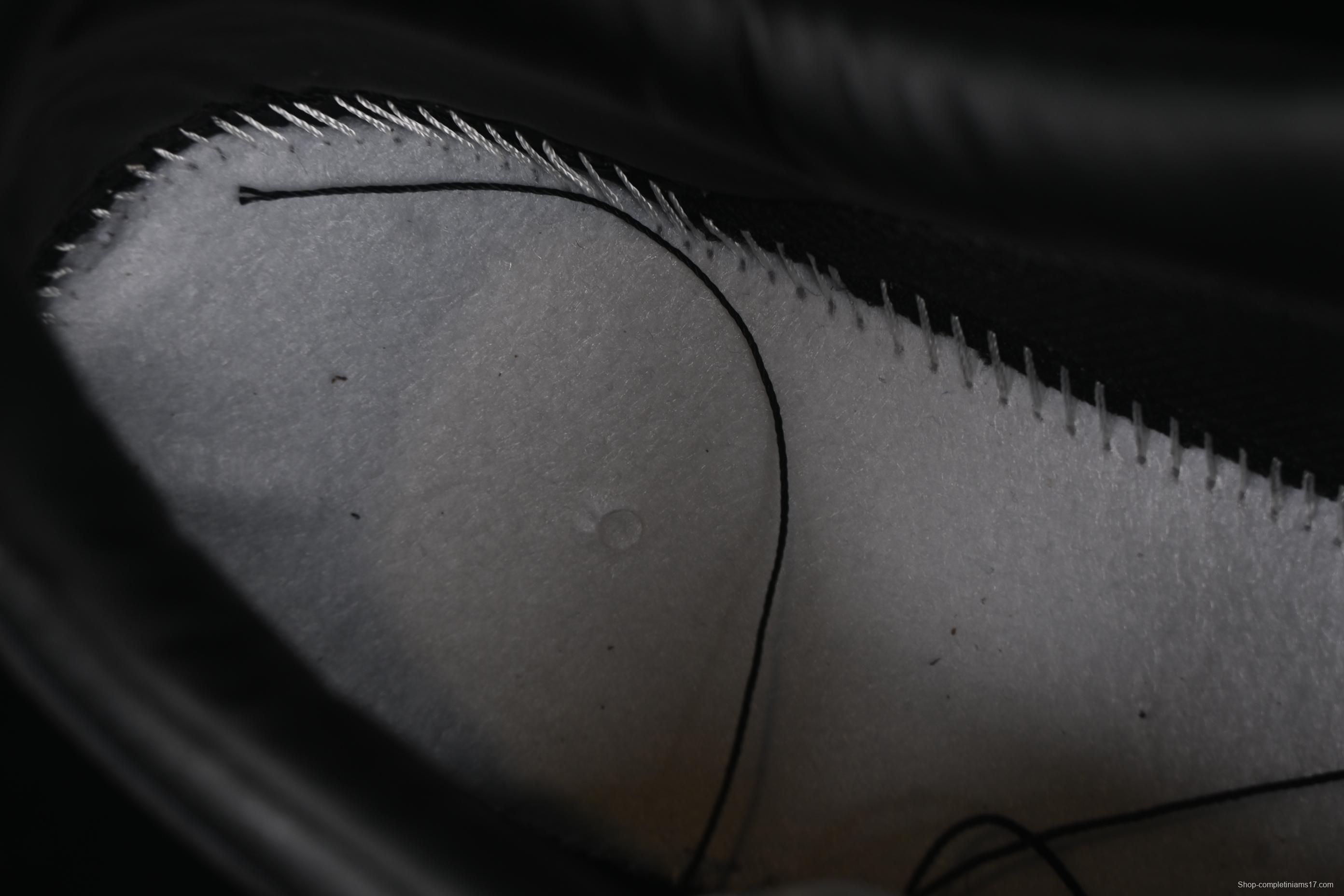 Nike Air Force 1 '07 Low Casual Sneakers with Full-Length Air Cushion - CZ8065-001