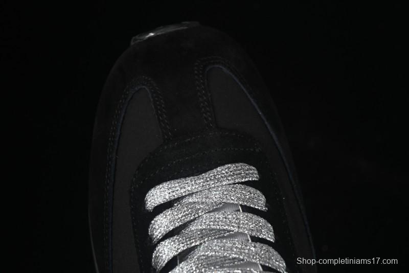 Golden Goose Marathon Comfortable Low-Top Lifestyle Sneakers in White Black - H8D4