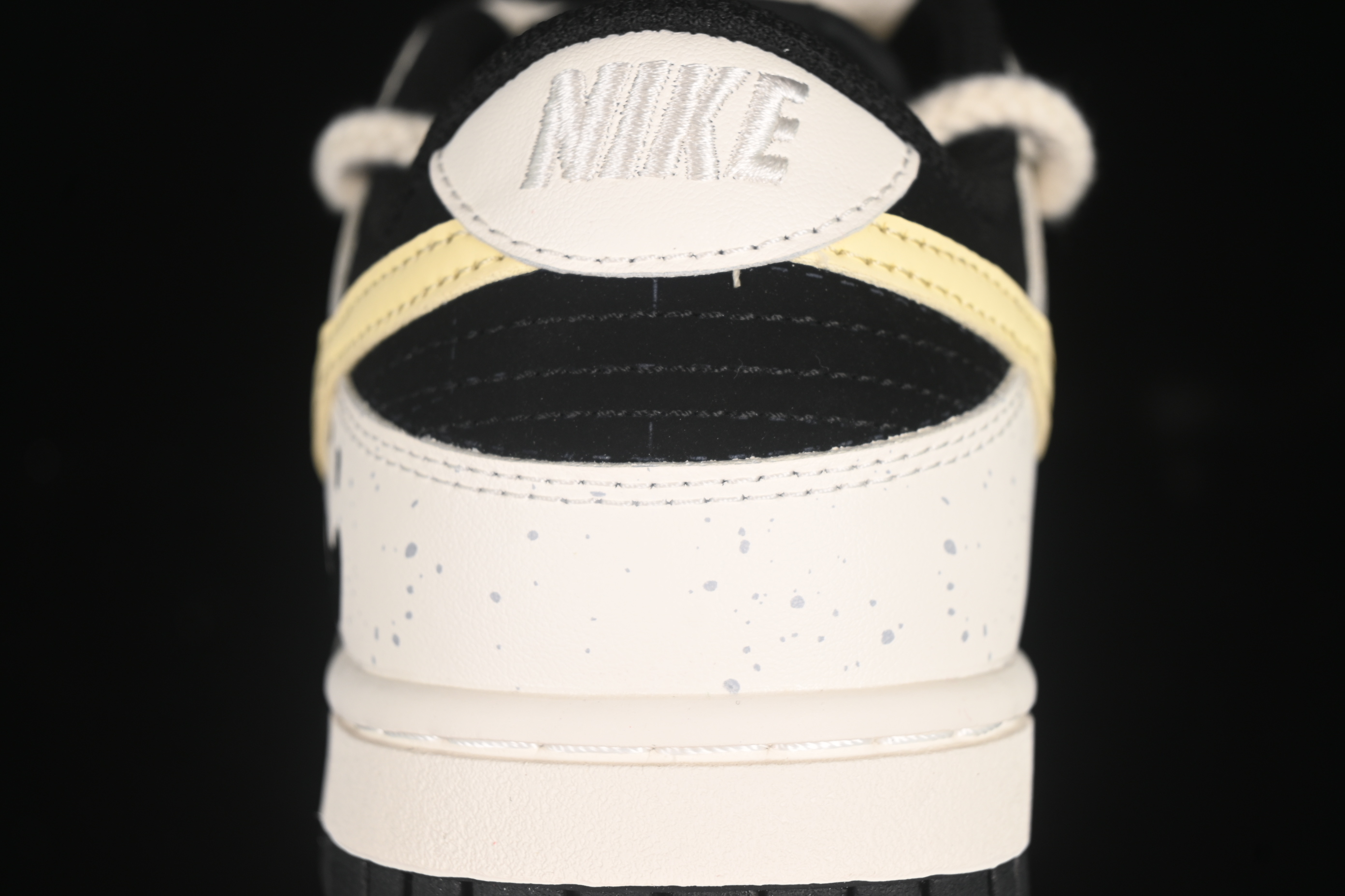 Nike Dunk Low Retro Casual Sneakers with Panda Cheesy Colorway and Splatter Effect - DD1391-100