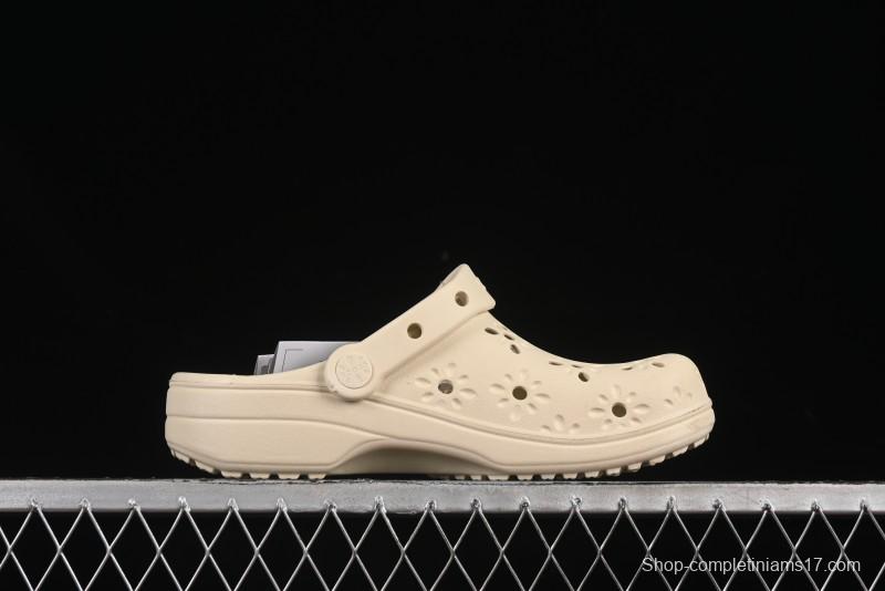 Crocs Classic Clog Two-Way Beach Sandals with Ventilation Holes - B.D4