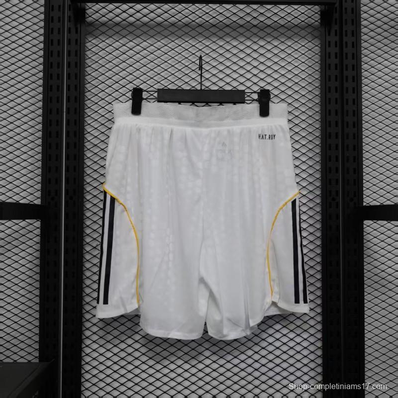 Player Version 25/26 Real Madrid Home Shorts