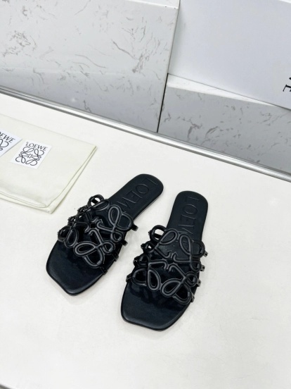 2025 Loewe Black Leather Slippers LY00190