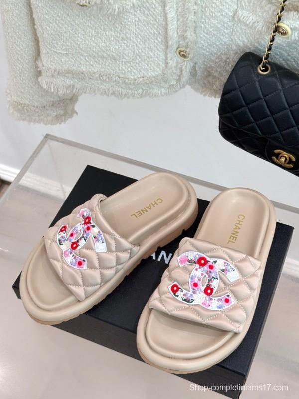 2025 Slippers Chanel Beige Silk Floral Pattern