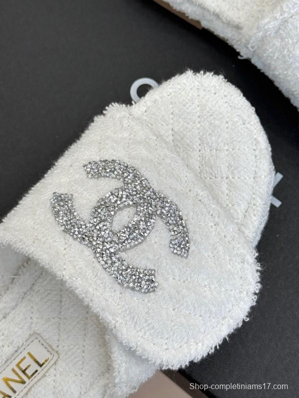 2025 Slippers Chanel White Terry Cloth Crystal CC Logo KFY00220