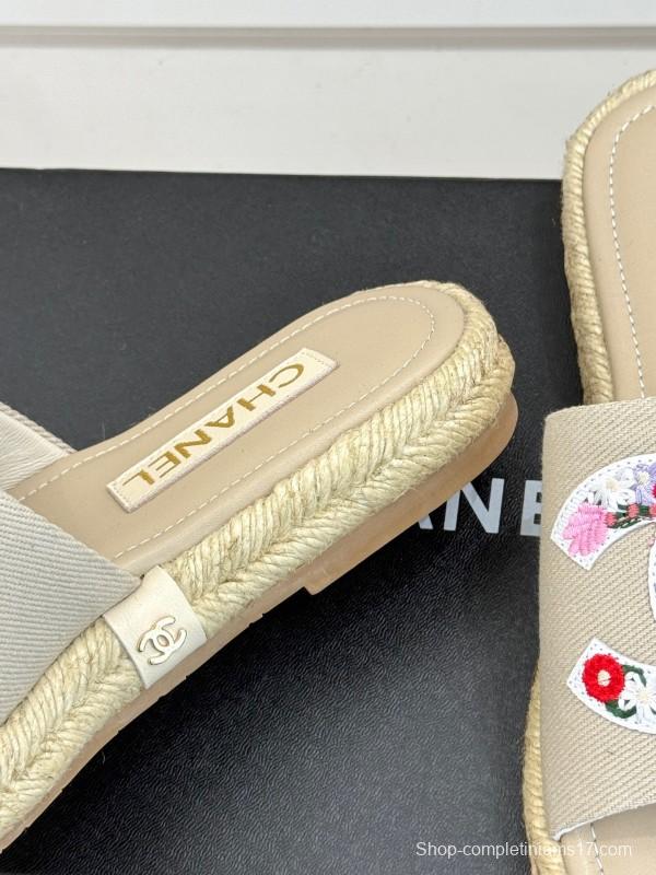 2025 Slippers Chanel Beige Floral Embroidery Espadrille KFY00230