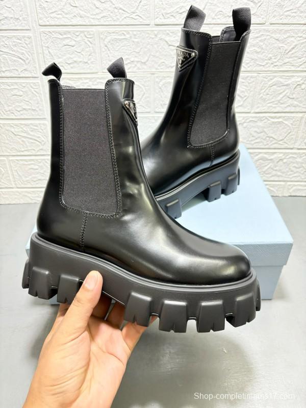 2024 Women Prada Black Leather Chelsea Boots MJ00380