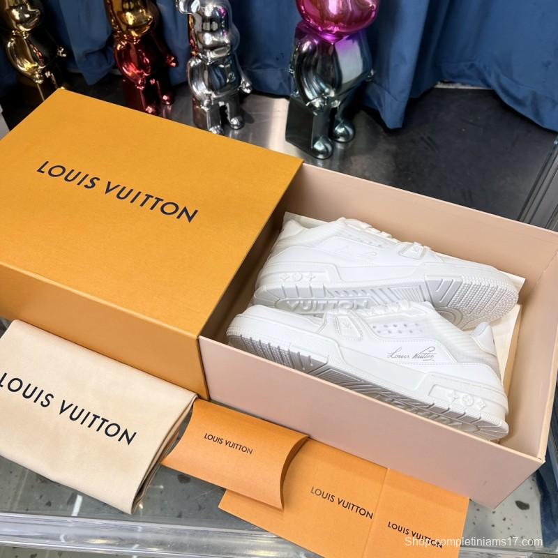 2025 Unisex Louis Vuitton White Leather Trainer