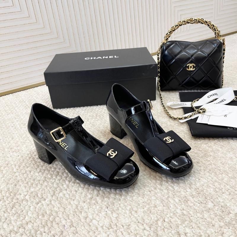 2025 Women Chanel Black Patent Leather Mary Jane Bow KFY00310