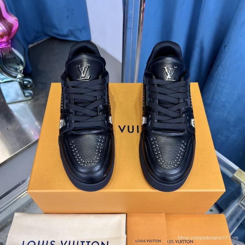 2025 Men Louis Vuitton Black Leather LV Trainer