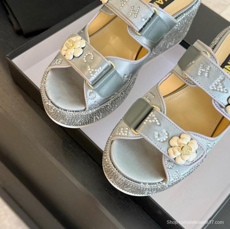 2025 Women Chanel Grey Leather Slippers Flower LY00330