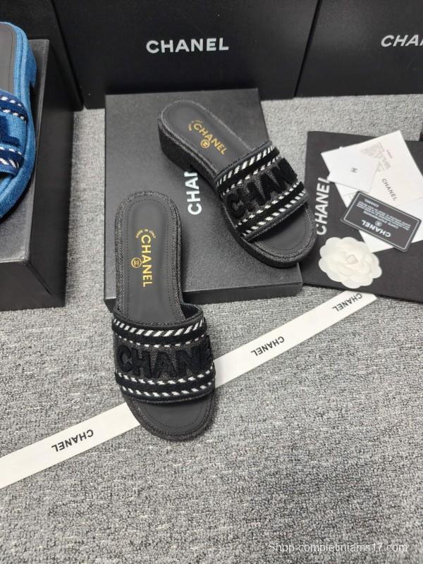 2025 Women Chanel Black Fabric Slippers LY00360