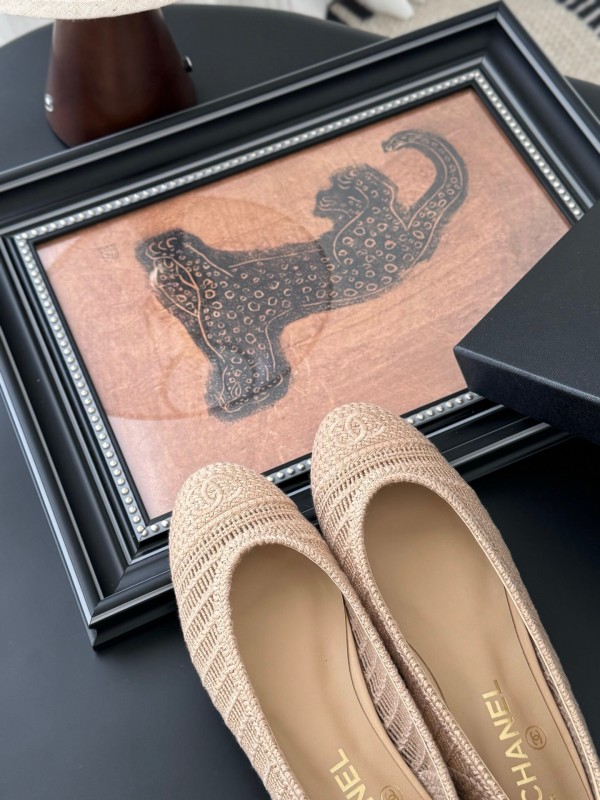 2025 Women Chanel Beige Knit Ballet Flats LY00280