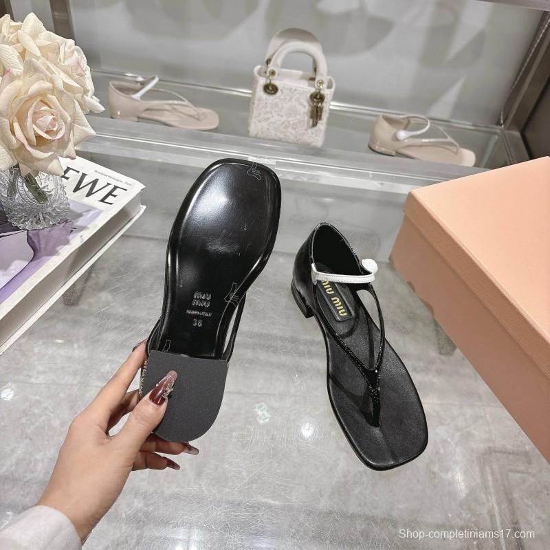 2025 Women Miu Miu Black Patent Leather T-strap Sandals With Contrast Strap KFY00289 (F)