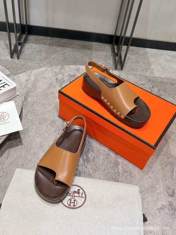 2025 Women Hermès Brown Leather Sandals KFY00250