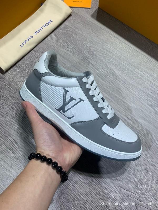 2024 Unisex Louis Vuitton White Grey Calfskin Leather Sneakers MJ00380