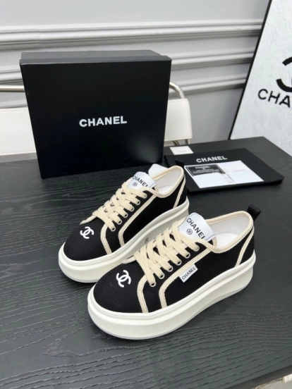 2025 Women Chanel Black White Canvas Sneakers LY00250