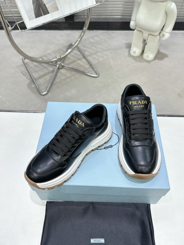 2025 Unisex Prada Black Calf Leather Sneakers KFY00310