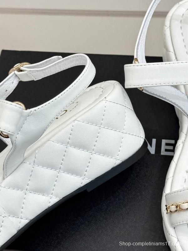 2025 Women Chanel White Leather Sandals Chain Decoration KFY00270