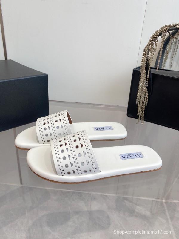 2025 Alaia White Leather Slippers KFY00280