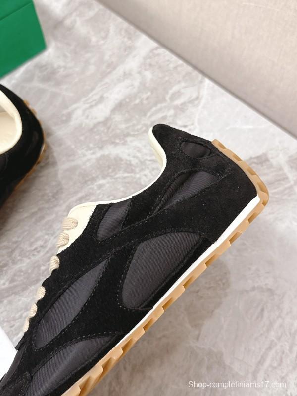 2025 Unisex Bottega Veneta Black Nylon Suede Sneakers KFY00290