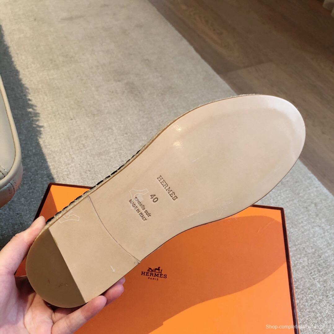 2025 Unisex Hermès Black Calfskin Leather Loafers AS00380