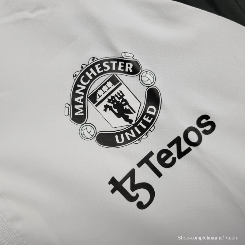 25/26 Manchester United Jacket White Windbreaker