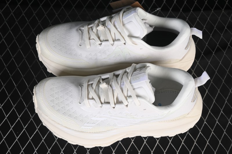 Asics Trabuco Max 4 Professional Running Shoes with Breathable Design - 1011B976-100