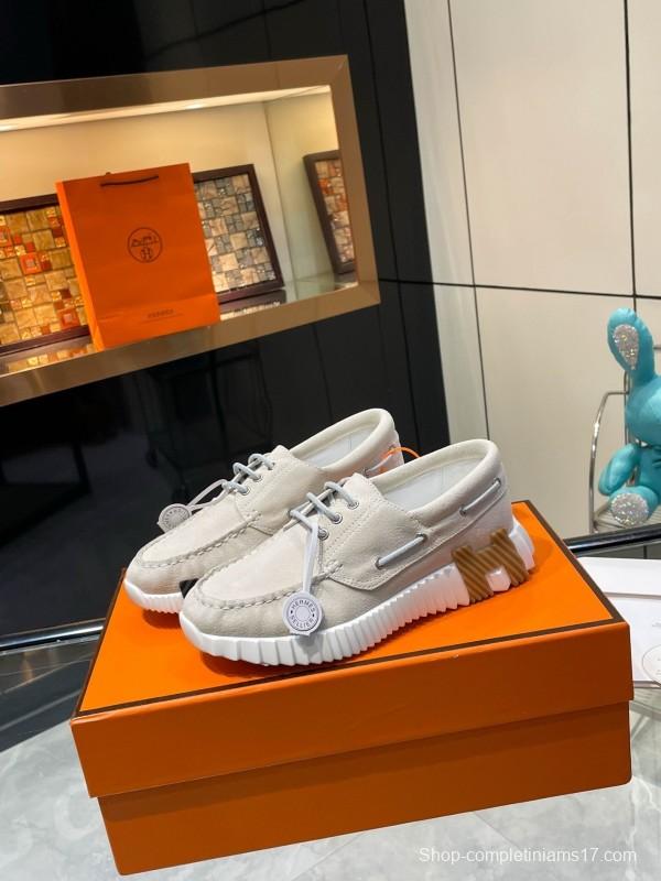 Hermès Classic Casual Sports Shoes with Exaggerated H Logo and Custom Sole - LY00300
